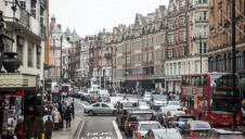 Drivers will use an app which automatically assesses their vehicle emissions before paying for parking